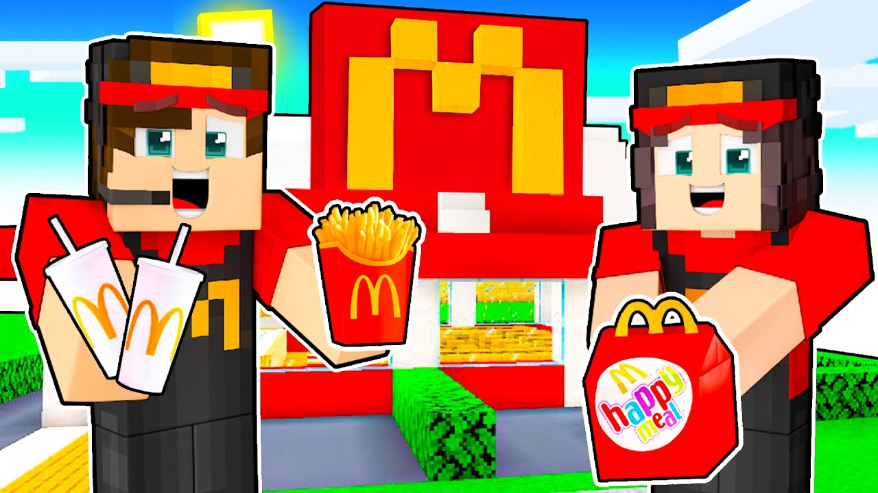 ZACZĘLIŚMY PRACĘ w McDONALDS z MOJĄ DZIEWCZYNĄ w Minecraft! NAJLEPSZE HAPPYMEALE!