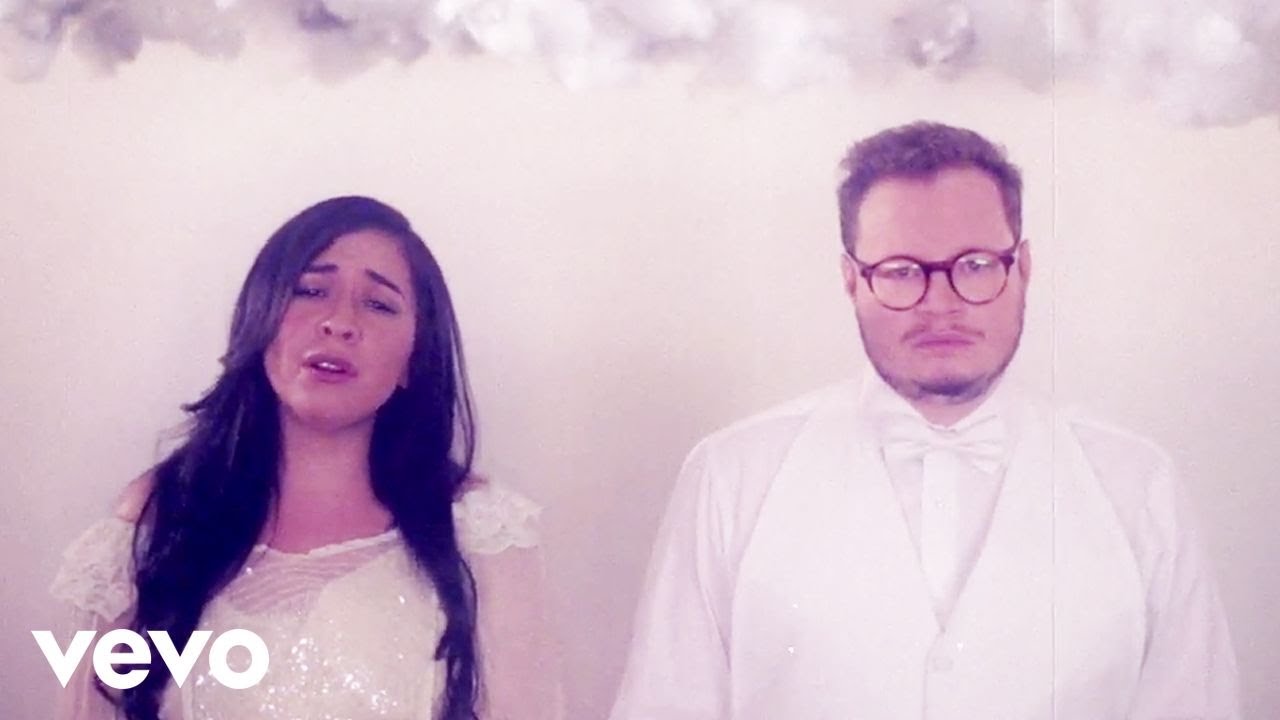 Leonel García, Carla Morrison - Que Lloro (Video Visual)