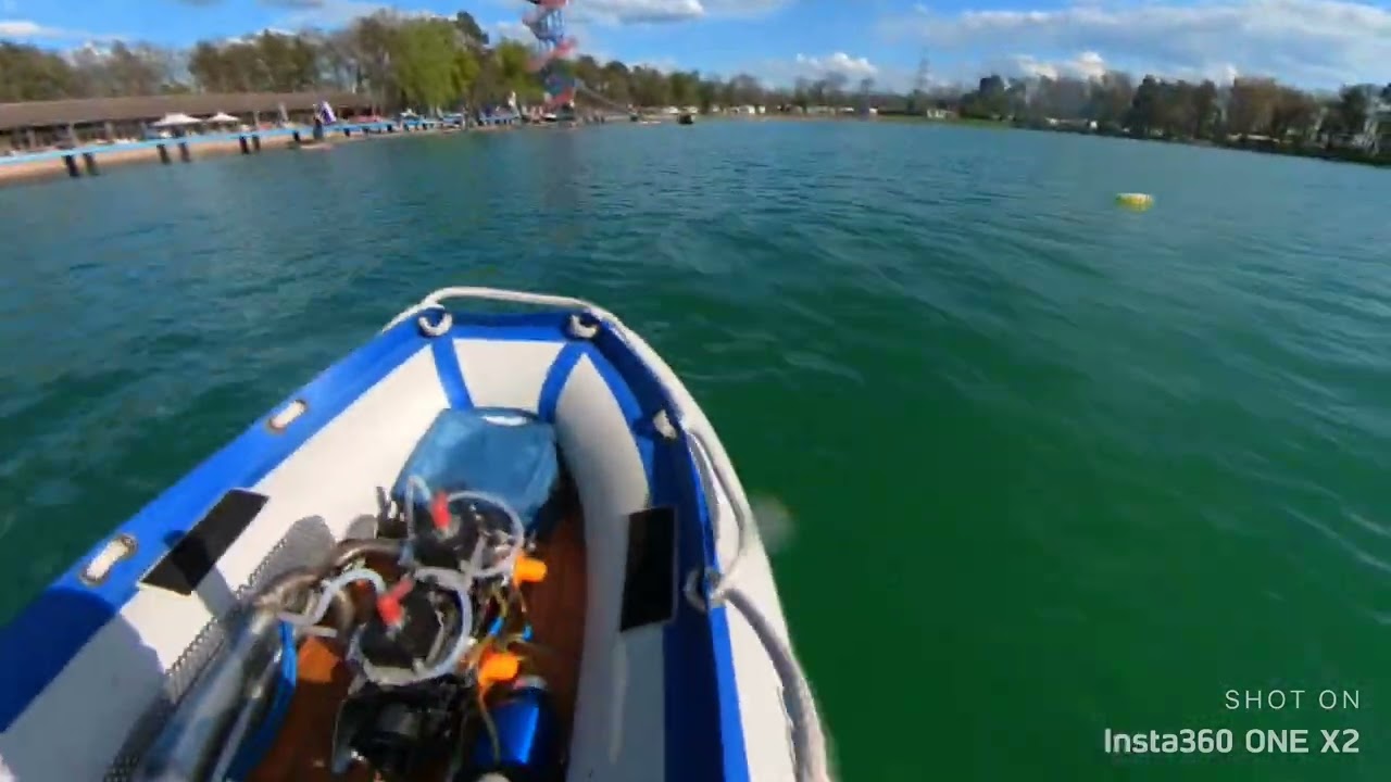 Rc Powerboat Powerboot Meeting MSC-Elbe-Dessau mitfahrt im Rc Schlauchboot mit 52ccm CY Twin Crash