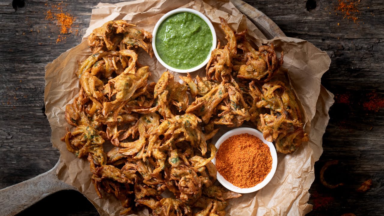 Crispy Kanda Bhaji | Maharashtrian Onion Pakora Recipe