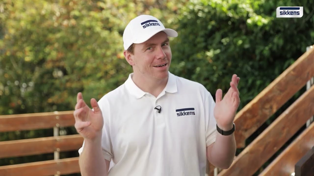 Sikkens Cetol® Premium Timber Oil - How to Restore Outdoor Furniture