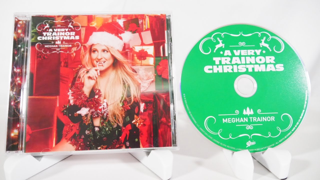 Meghan Trainor - A Very Trainor Christmas CD Unboxing