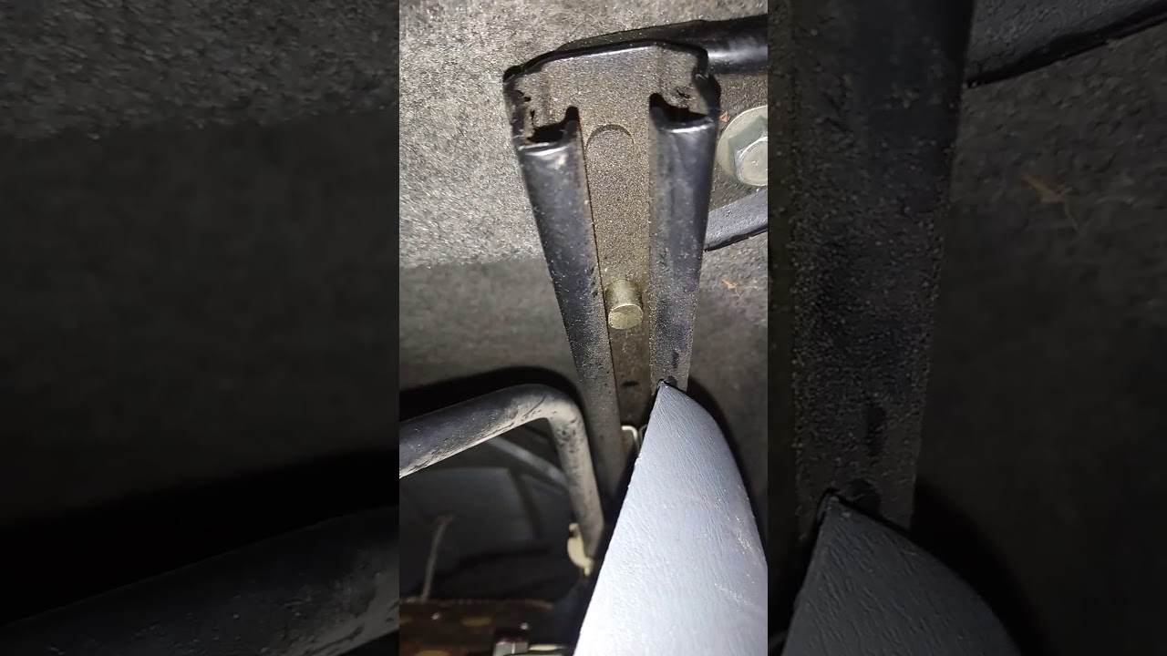 Car seat not locking in channel