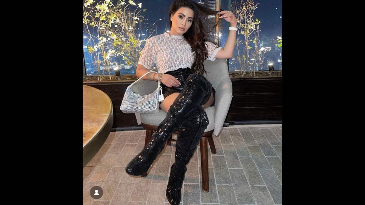Stunning glossy leather Thigh High boots styled for elegant winter evening Galas #leather 