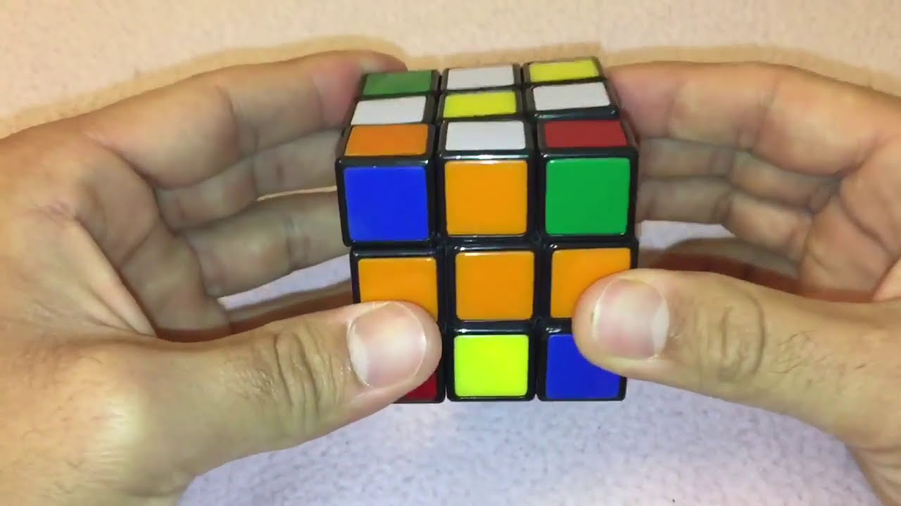 الجزء الاول من حل مكعب روبيك 3*3*3 بطريقة اسهل من قبل