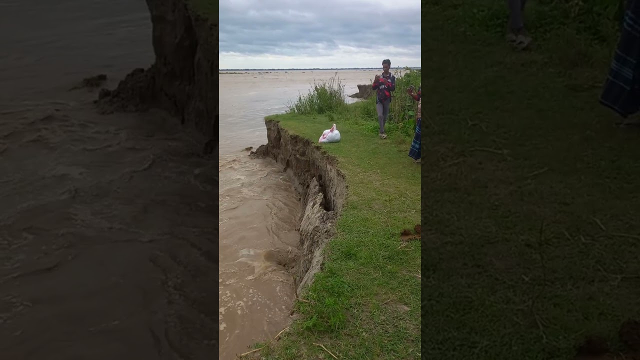 নদী ভাঙ্গনের ভিডিও কিভাবে মানুষের ঘর ভেঙে যাচ্ছে আপনারাই দেখুন