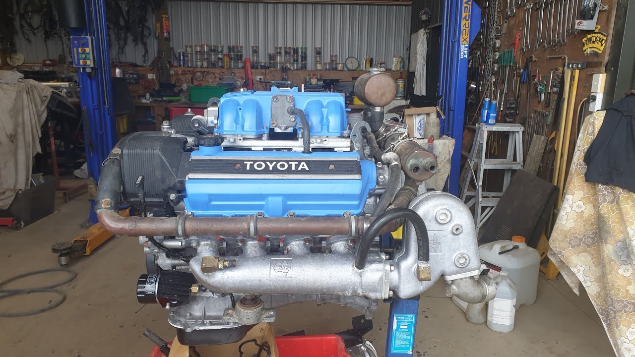 1uz Jetboat prep - The blue engine