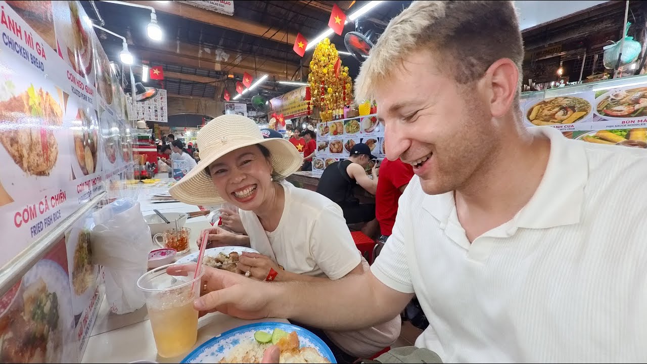 ĂN CƠM TẤM