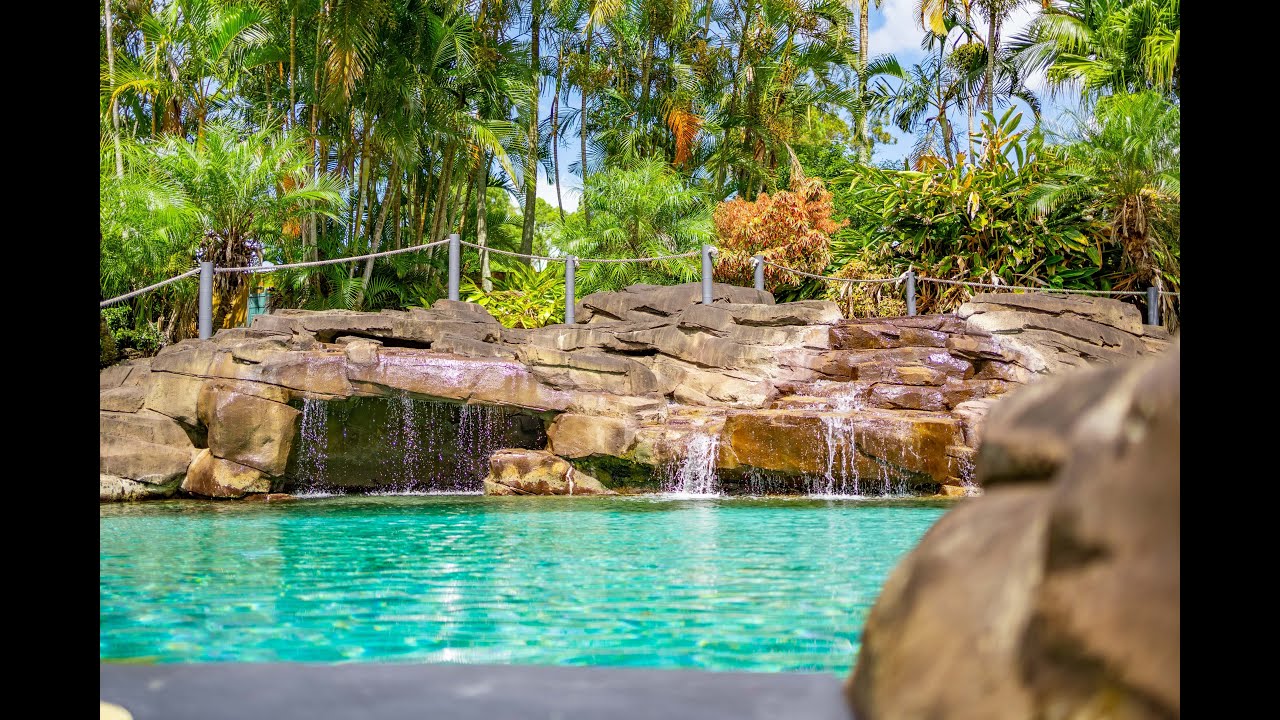 Magnolia House - 23 Julie Way, Mudgeeraba