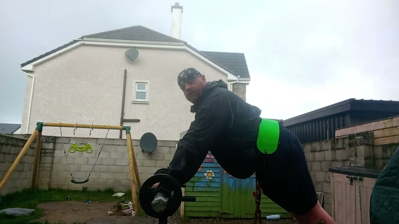 Push up with weighted belt