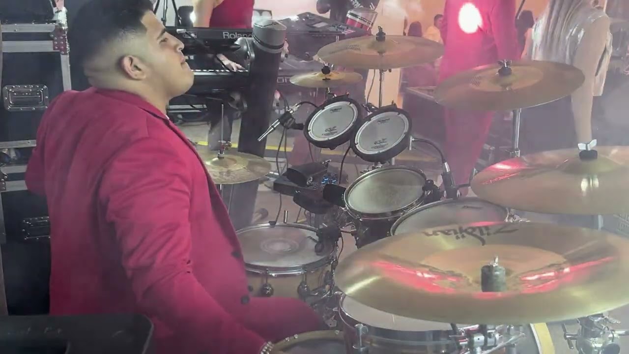ANDREA ANAHI PROYECTO 13 - EL BAILE DEL SAN JUAN Y CUMBIA BUENA 