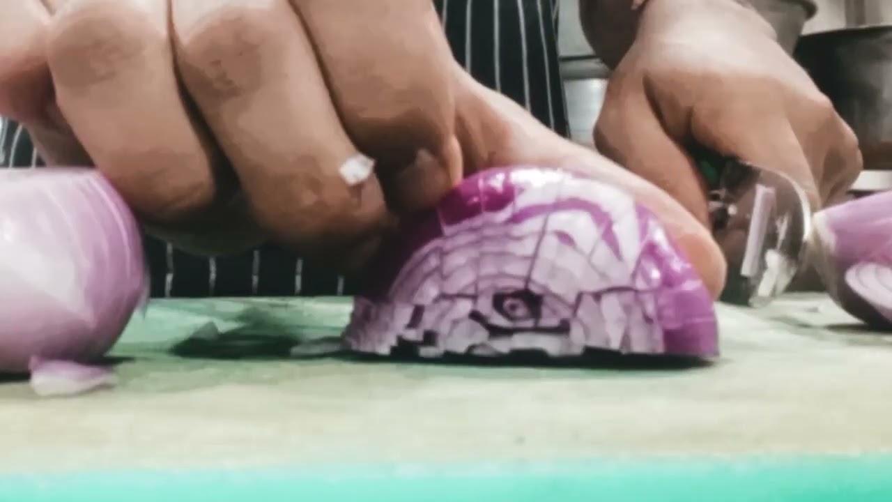How to chop onion with carefully #culinaryart |