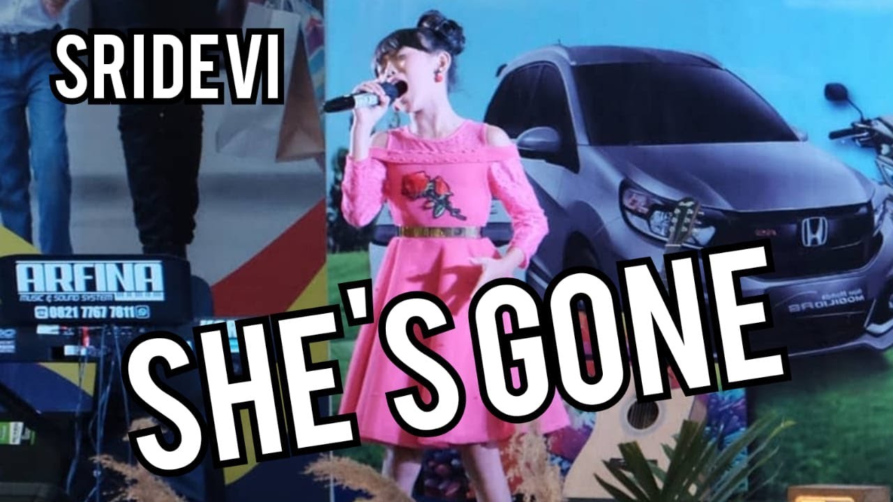 SRIDEVI MEGHIPNOTIS PENONTON DENGAN LAGU SHE'S GONE