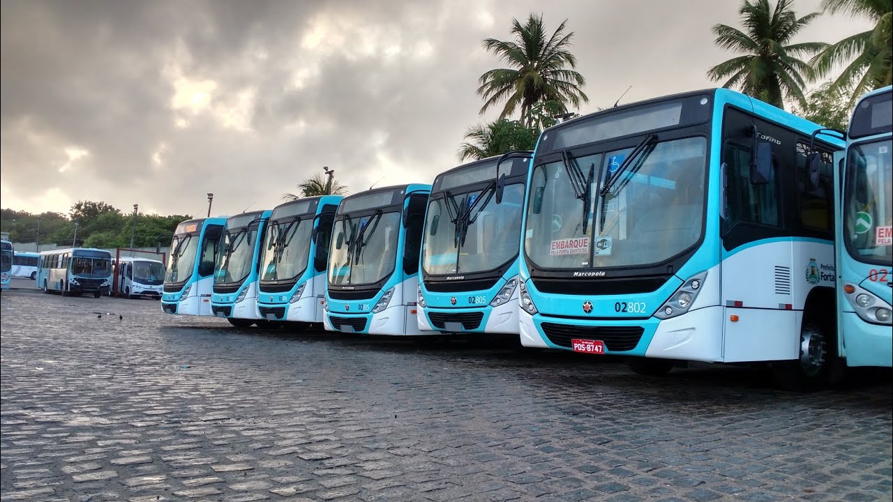 Movimentação dos ônibus no Terminal do Papicu.