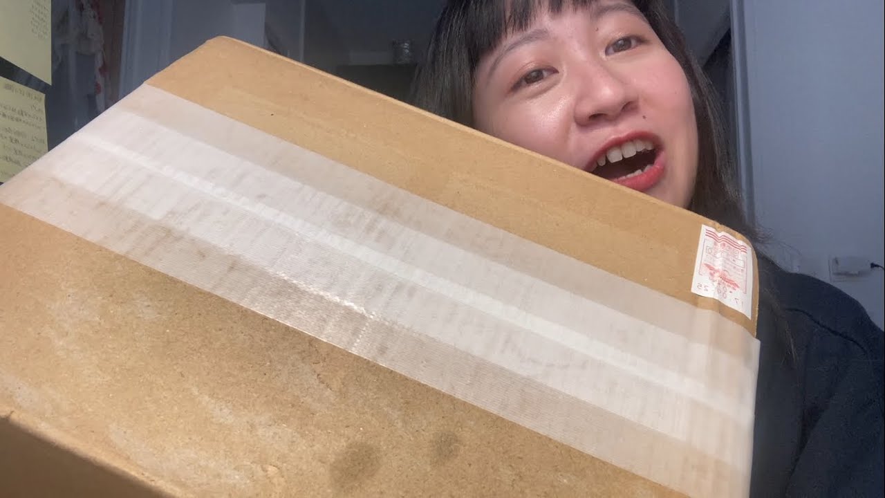 日本からびっくり箱が届いた