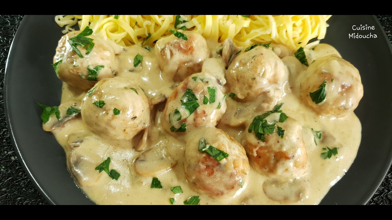 كرات الدجاج بالكريمة والفطر / Boulettes de poulet sauce aux champignons