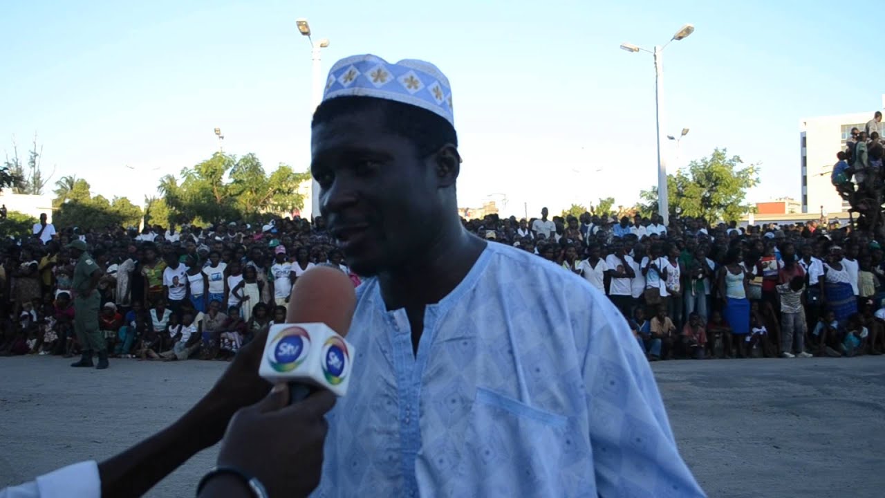 De Araújo Edil de Quelimane falando a Imprensa a margem da realização do Carnaval Municipal