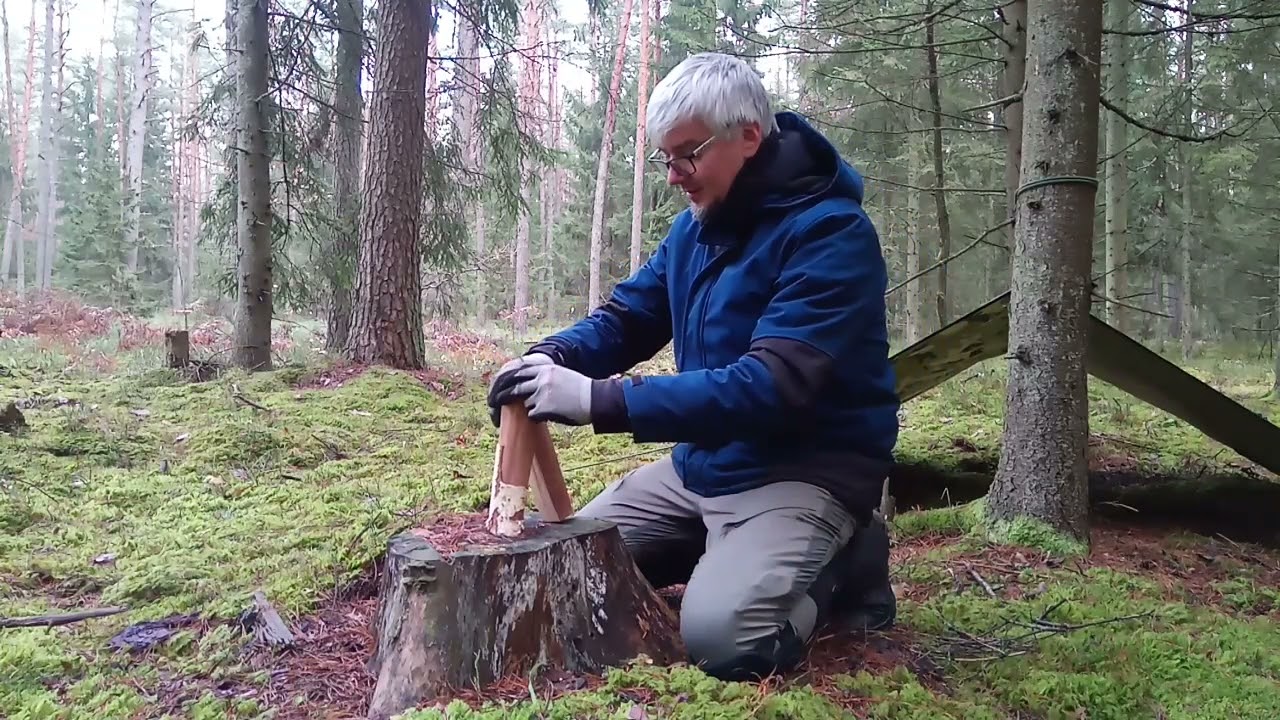 Malkų skaldymas peiliu
