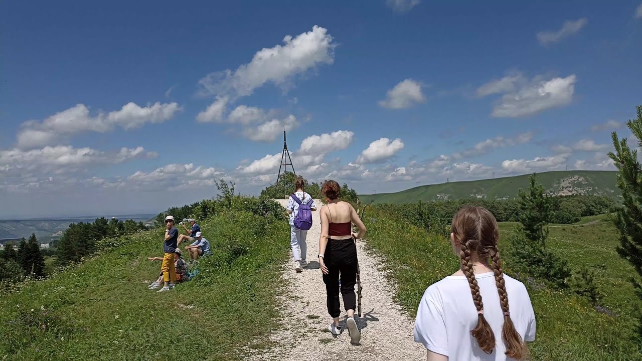 Кисловодск. Прогулка по парку до горы Малое седло. 4 К видео.