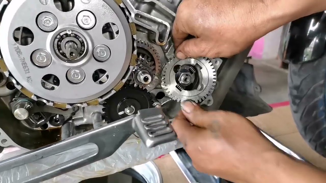 how to fix gear shift can not return