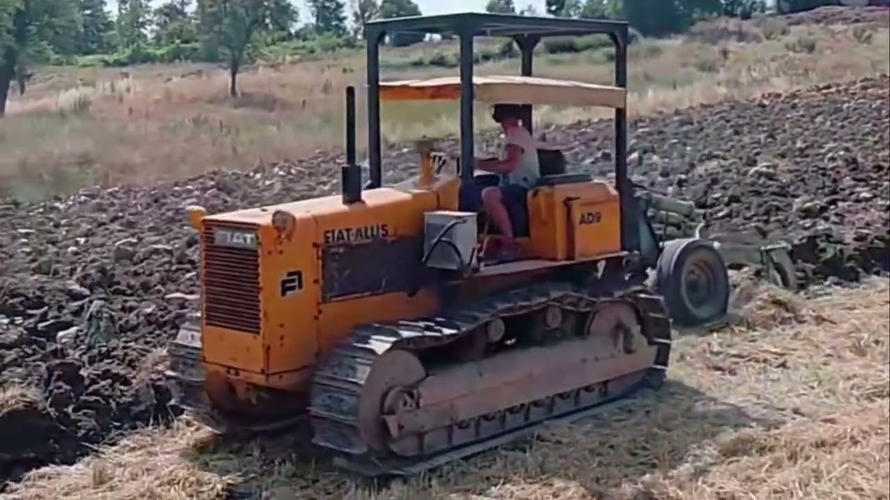 Fiat Allis AD9 | Powerful Aratura Performance on Heavy Soil 