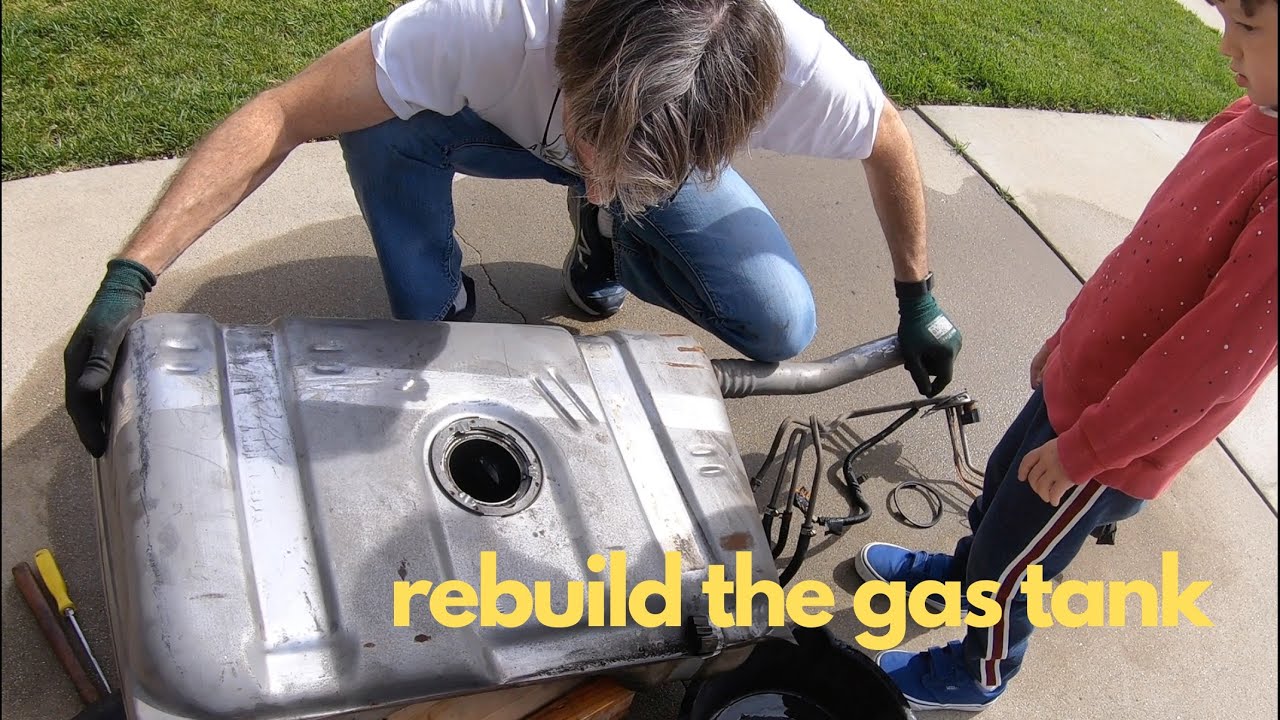 1985 Chevrolet Camaro California IROC - Gas tank and fuel pump installation