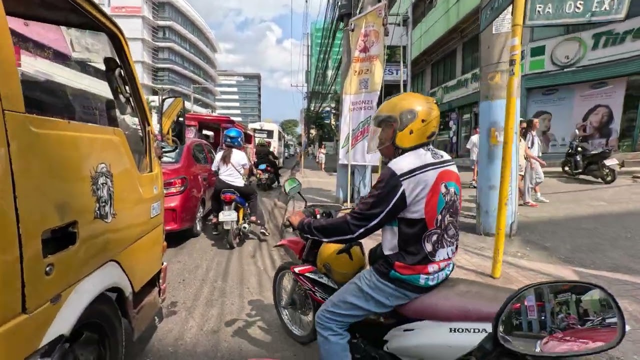 "Sinulog 2026'' street stroll view during Sinulog 18 January 2026