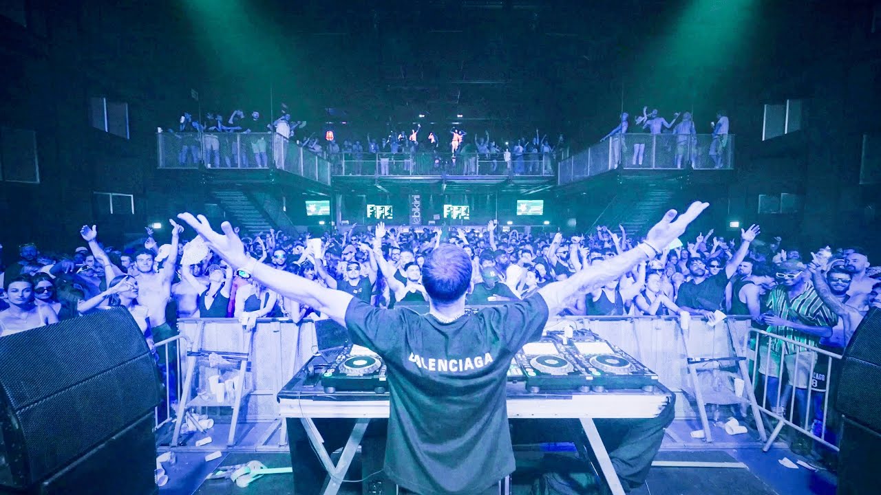 Enveak @ Techno Bunker I Le Bikini (4K full set)