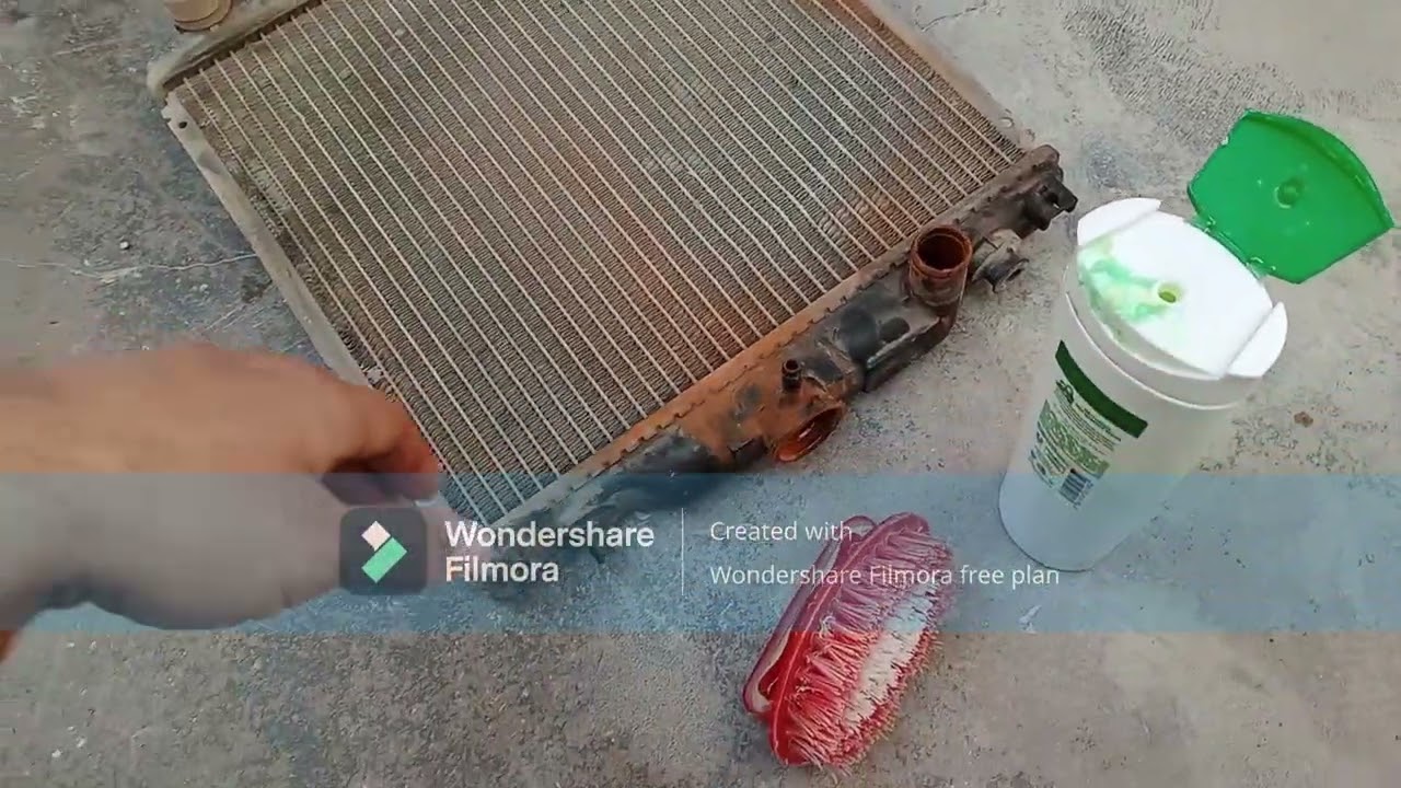 Suzuki Mehran Radiator Service || Rusty water Removal from Maruti 800 Radiator || Over heating Solve