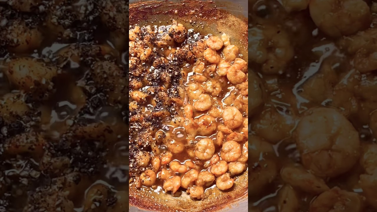 Сладко-соленые тушеные креветки 