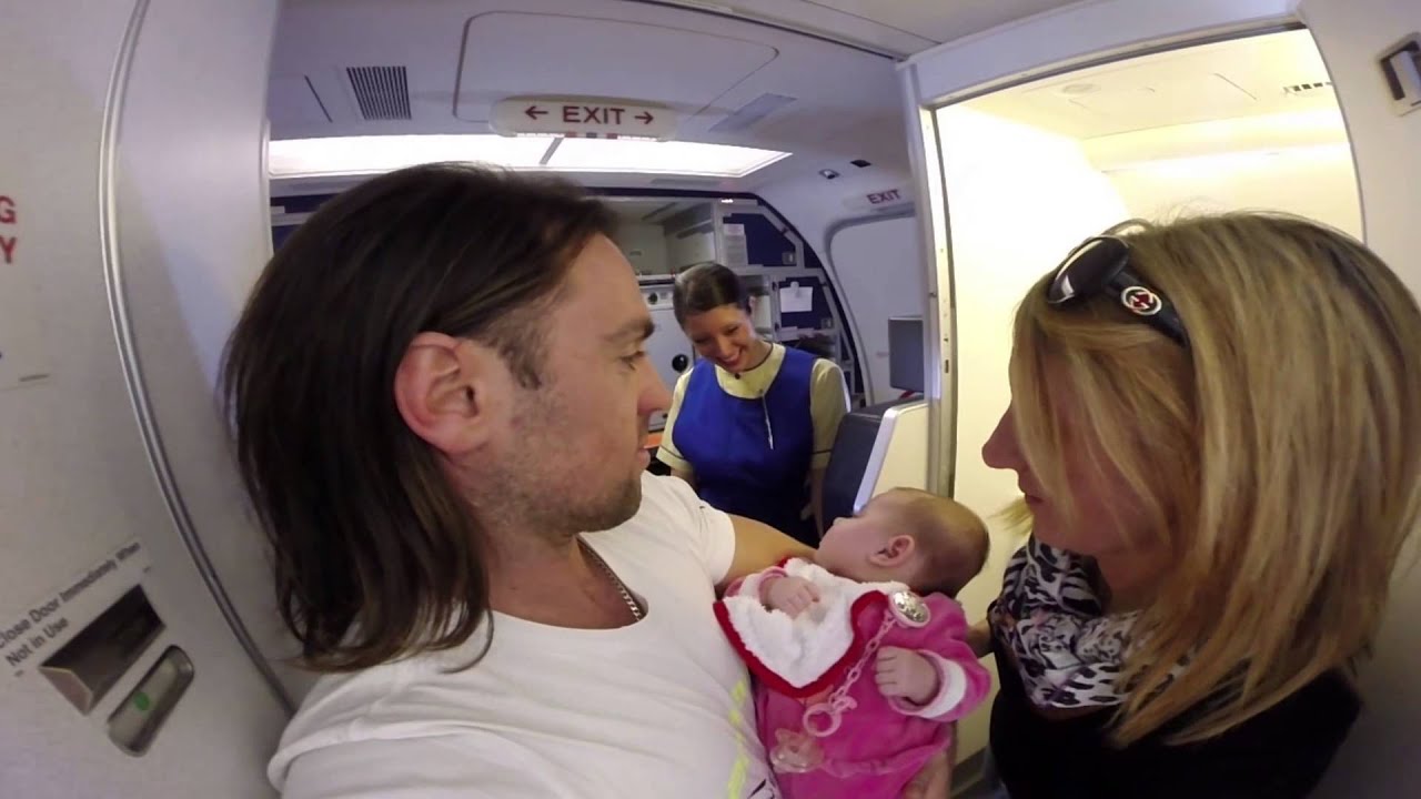 Tutorial prendere l'aereo con neonato