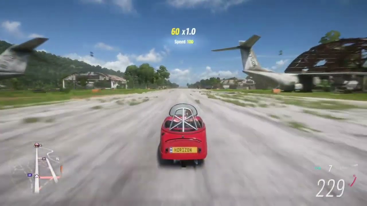 A very fast Peel Trident (Forza Horizon 5)