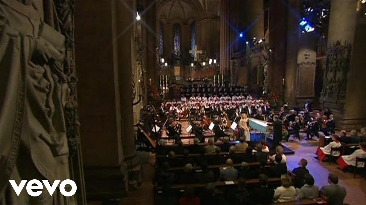 Renée Fleming, Deutsche Kammerphilharmonie Bremen, Trevor Pinnock - Ave Maria