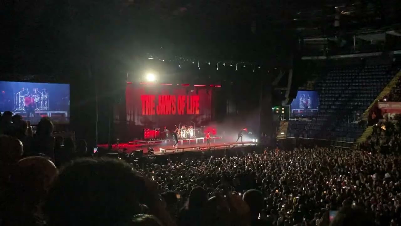 Pierce The Veil - King For A Day (Live UK 2024)