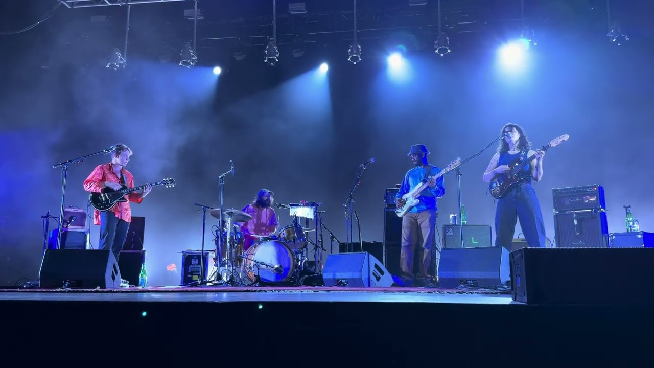 Big Thief (Live) - Shark Smile (Boston, MA - MGM Music Hall at Fenway) (10/21/2025)