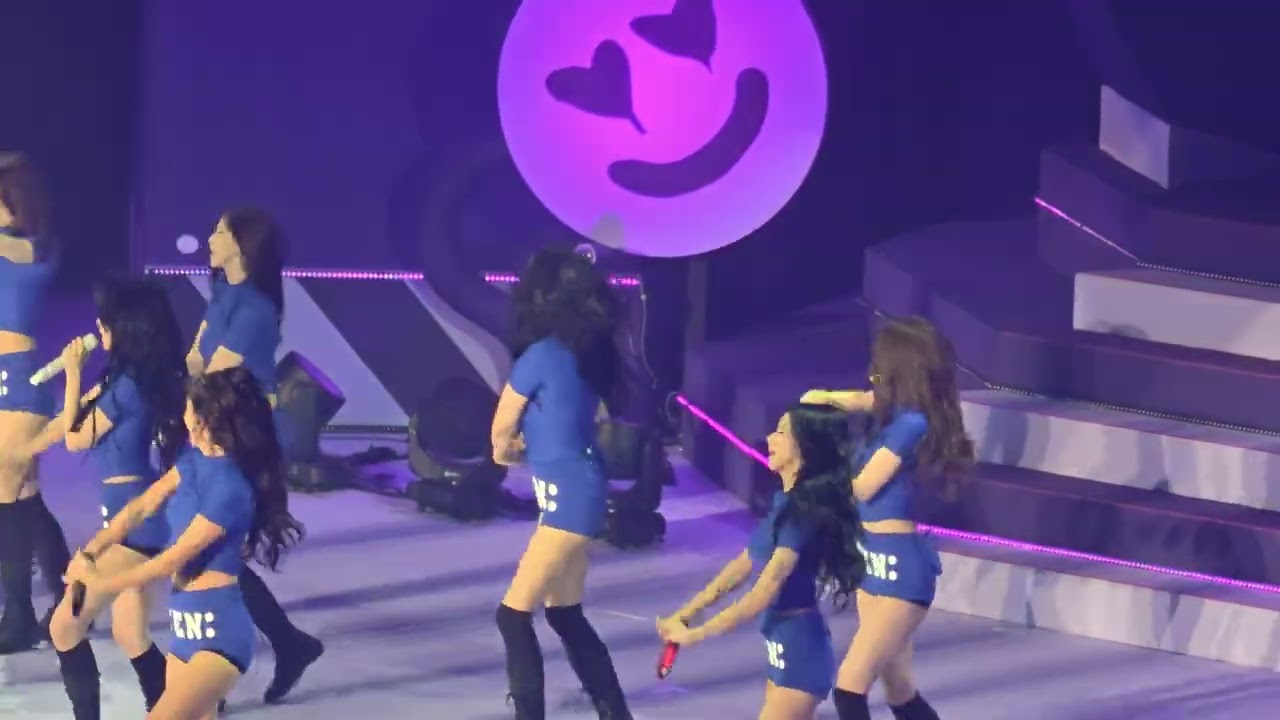 Strategy (Jeongyeon Focused)- 251018 Fanmeet