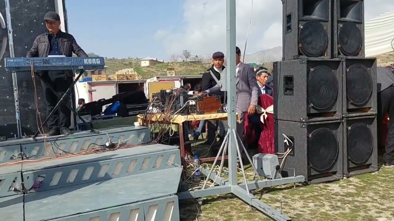 Denov Sina mahallasida Navròz bayramidan videolavha