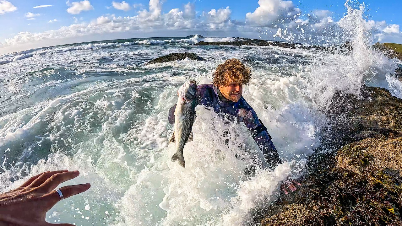 BIG BASS IN BIG SWELL & Girlfriend catches FIRST LOBSTER by HAND