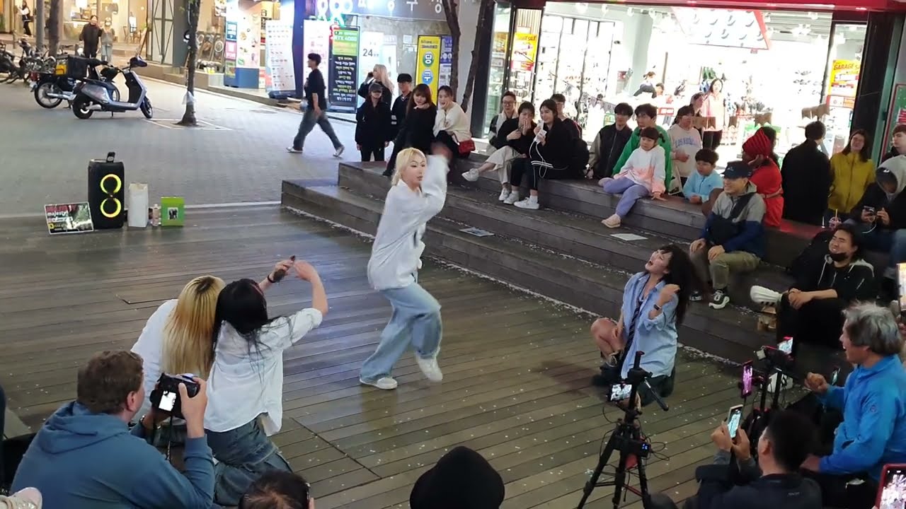 [STREET ARTIST] MAJESTY. INTERACTIVE SINCHON BUSKING. 240408.