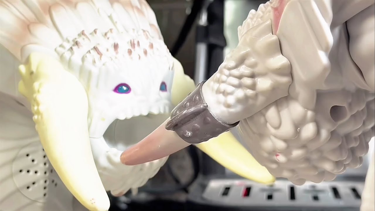 HTTYD2: V Bewilderbeast vs D Bewilderbeast REMATCH (stop motion)