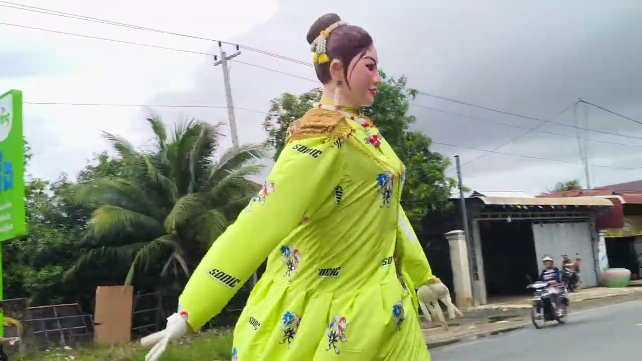 មកហើយ សប្បាយៗ ជាមួយបុណ្យទៀនវស្សា
