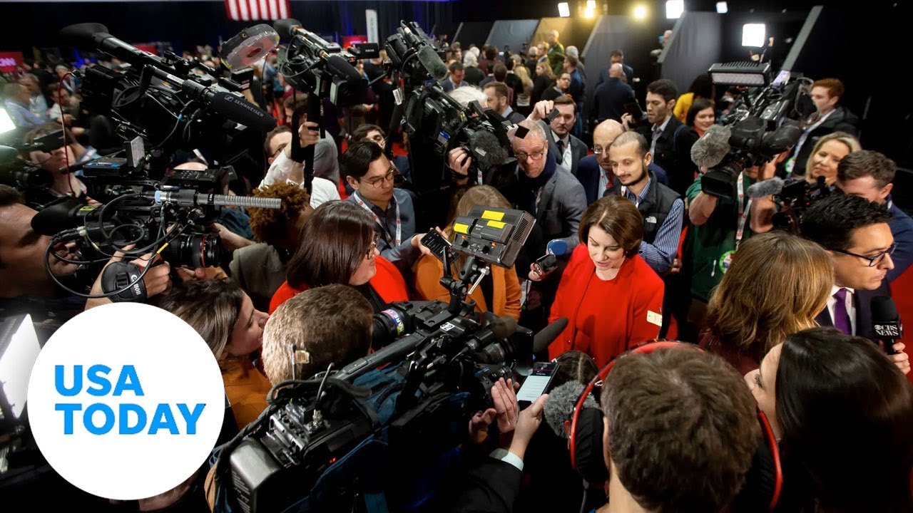 Behind the scenes look of the CNN/Des Moines Register Debate spin room | USA TODAY