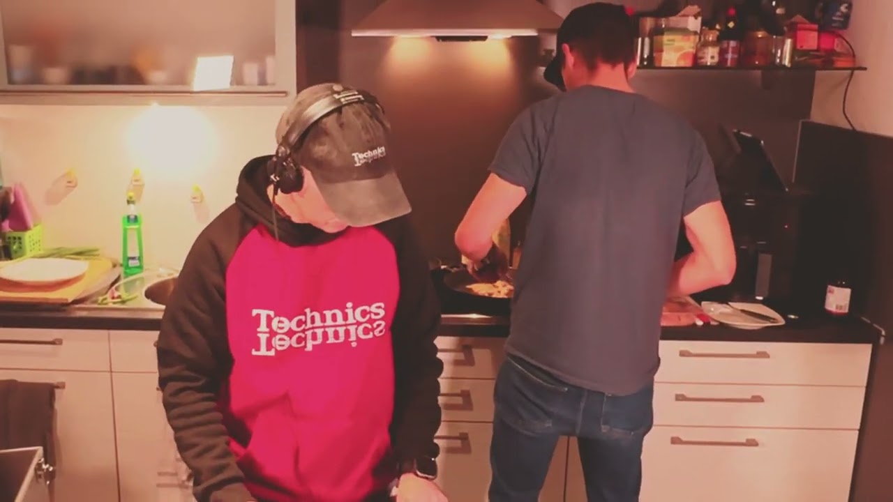 SHRTMX120 – Stahl’s Kitchen Edition | Raw Techno B2B Weyoun (Live While Cooking)