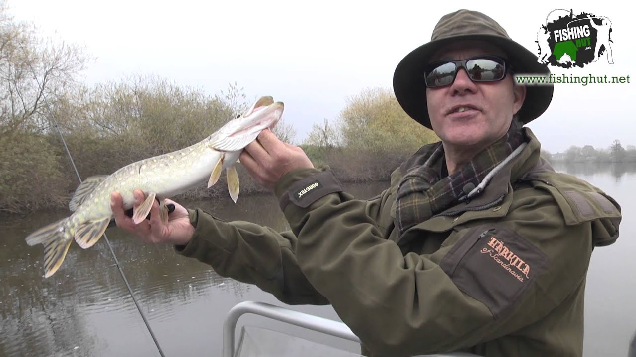 Matt Hayes targets big zander on the River Severn