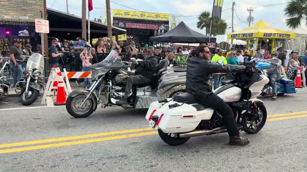 American Bikers #moto #usa #motorcycle #harley #bike