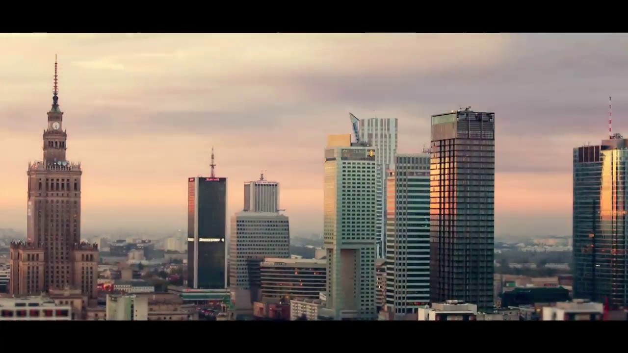 Warszawa od świtu do p&oacute;łnocy/ Warsaw from dawn till midnight
