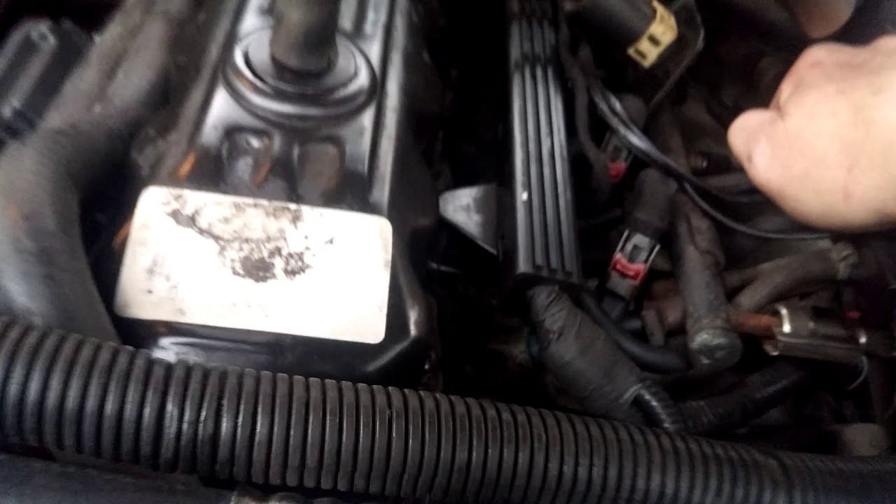 Jeep 4.0 knocking noise hot engine.