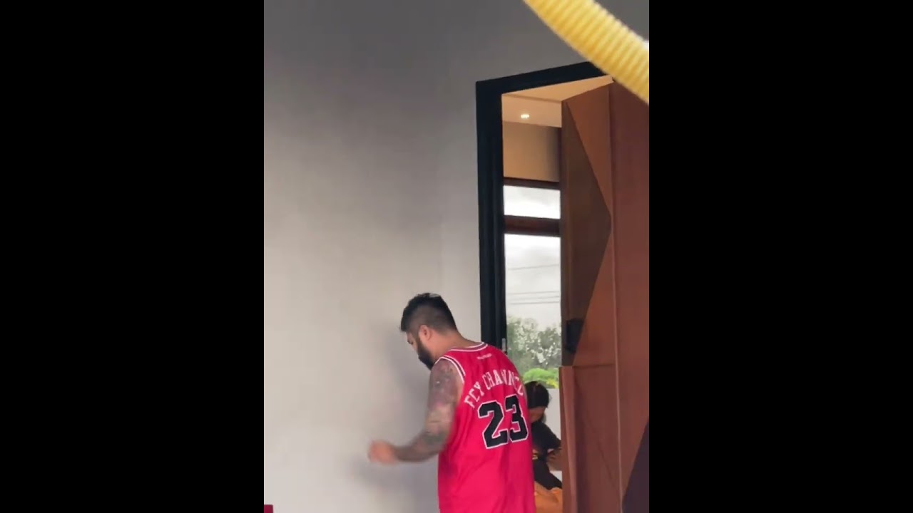 Doorbell prank ky FCY Channel