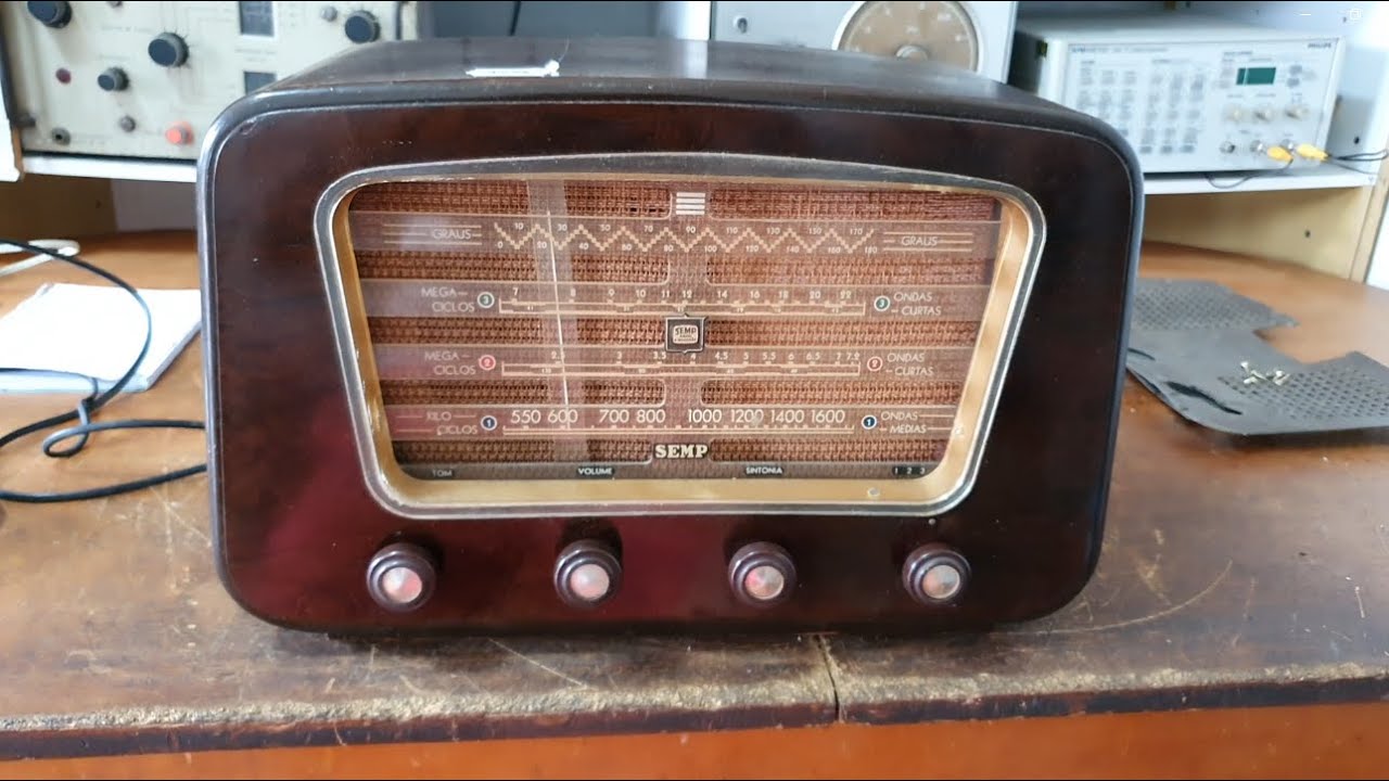 Conserto: Rádio Antigo Valvulado Semp AC131 (1954) - Parte 1