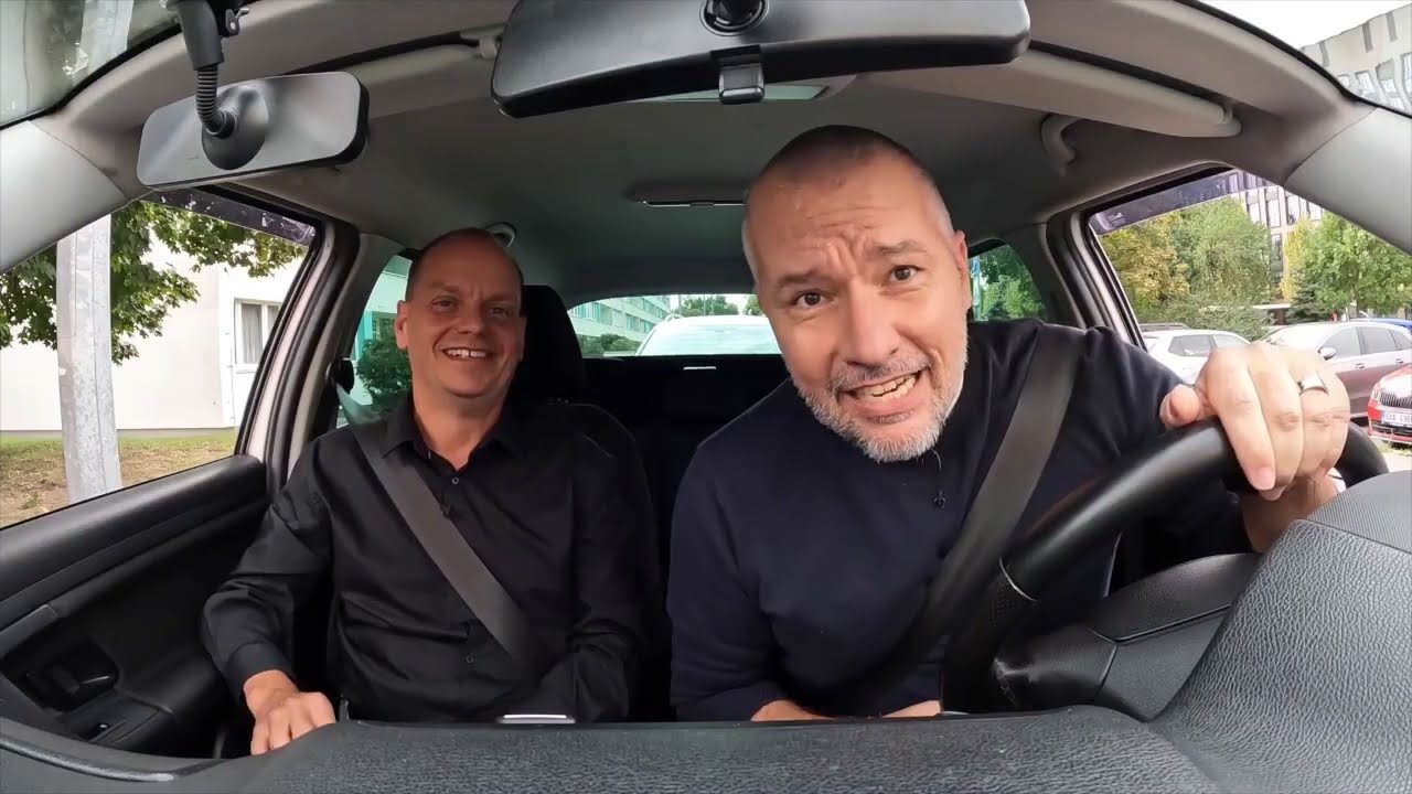 Udělal by Martin Veselovský znovu autoškolu? Za volantem ho otestoval Pavel Greiner
